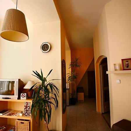 Keszi Panzio Hotel Budakeszi Luaran gambar