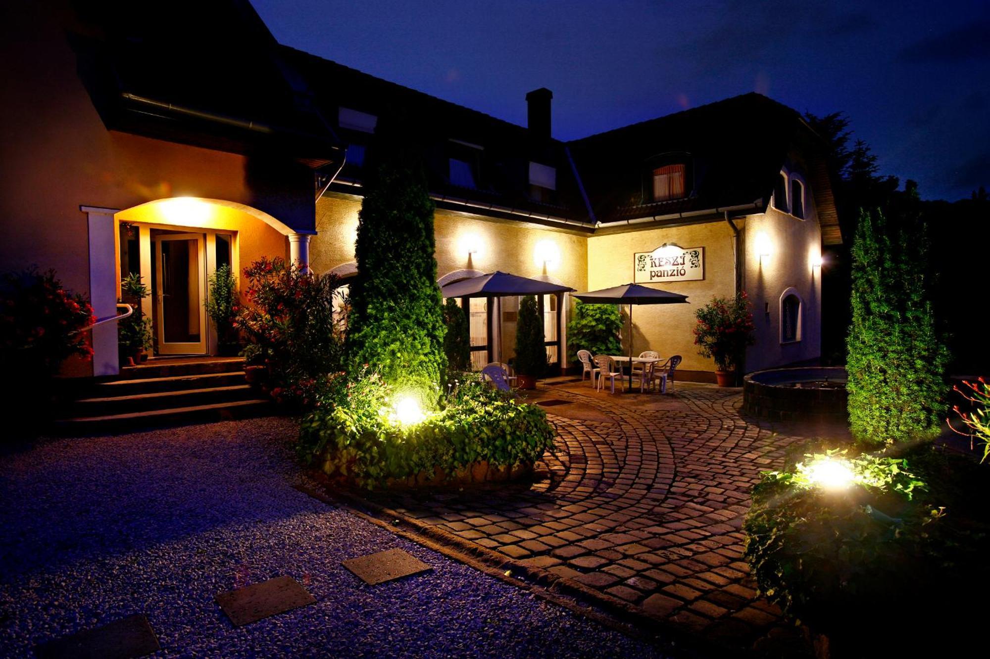 Keszi Panzio Hotel Budakeszi Luaran gambar